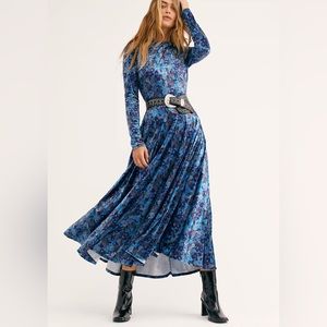 NWT Heartland Crushed Velvet Maxi Dress XL in Blue Floral